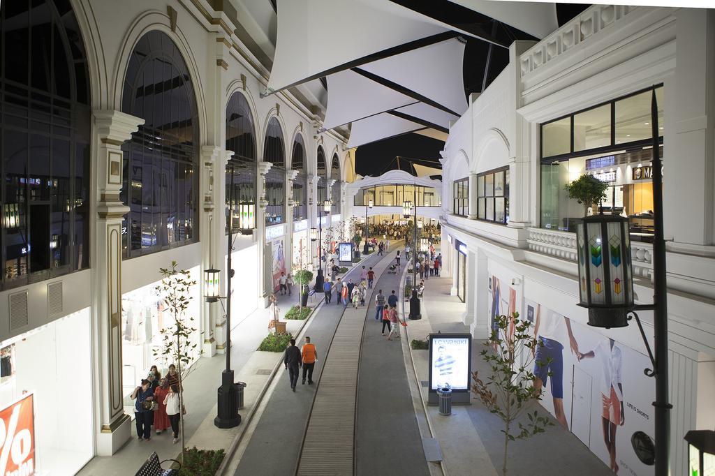 Vialand Palace Hotel Istanbul Exterior photo